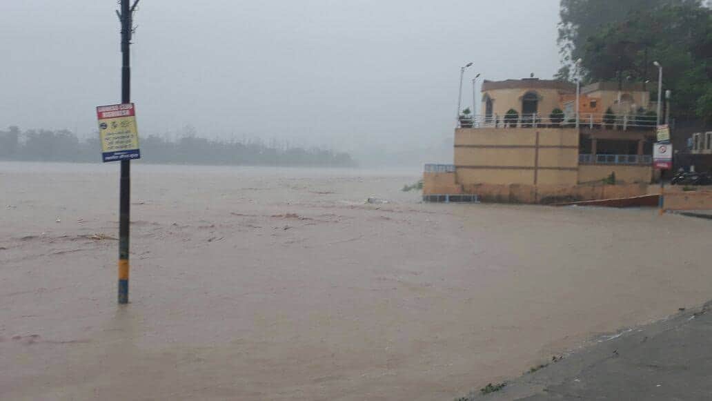 heavy rain create disastrous situation in uttarakhand