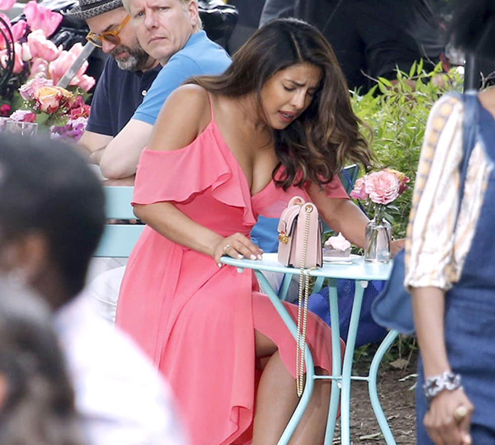 Priyanka Chorpa Pics and Videos from Hollywood film clip going VIRAL