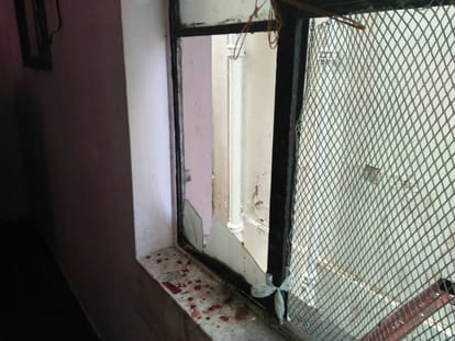 Suspicious death of youth in a hotel room