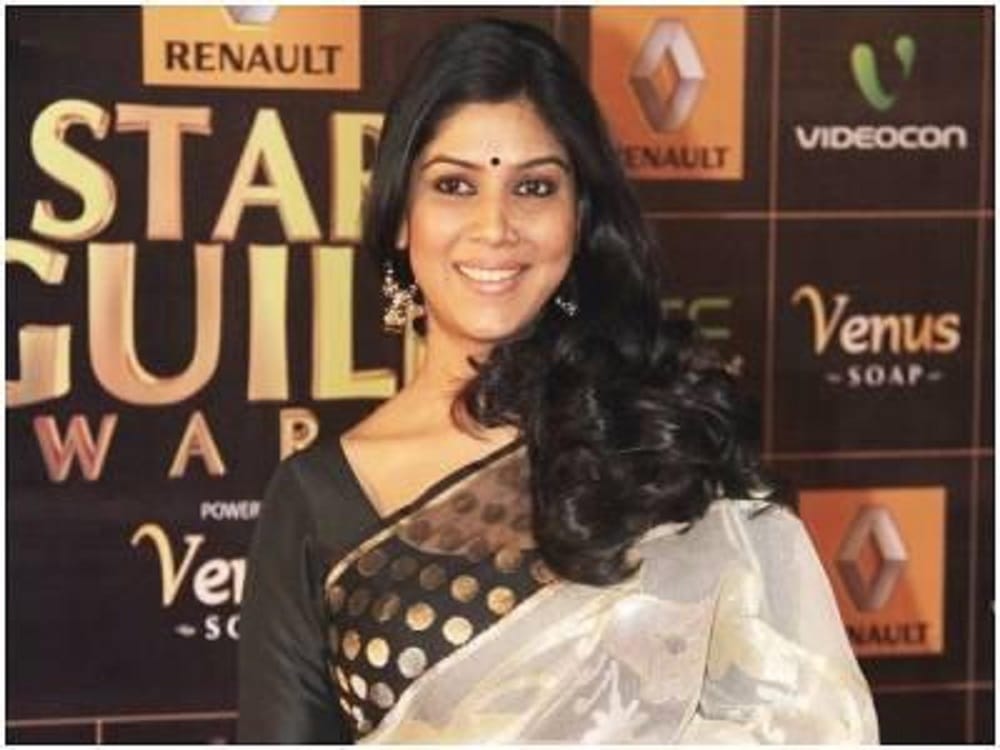 actress Sakshi Tanwar to be back on small screen as a host of food show
