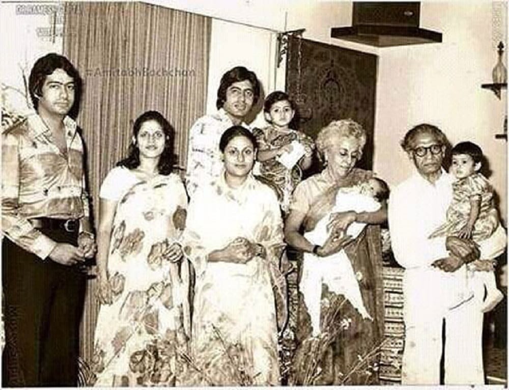 These Throwback picture of bollywood celebrities you must see