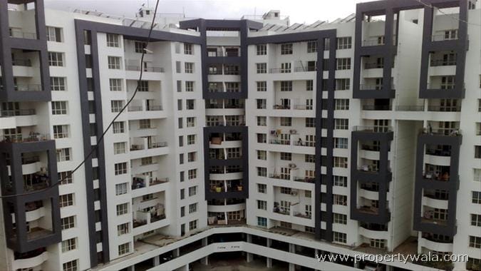 Due to fear of losing a job, software engineer jump from the building in pune