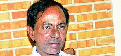 TRS leader Srinivas beats first wife in public