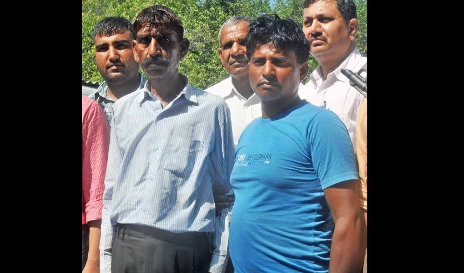 illegal arm making factory busted out, many weapons seized