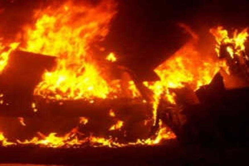 दिवाली की रात मकान में आग, लाखों का नुकसान