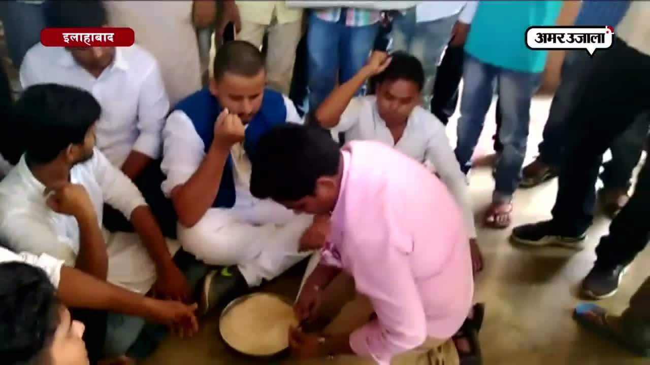 छात्रों ने अपने खून से गूंथा आटा