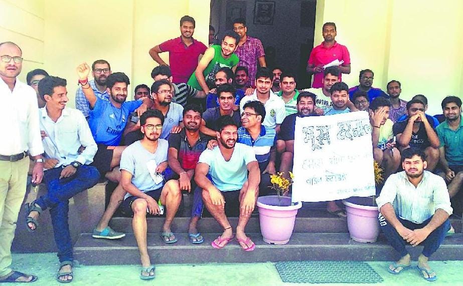 Students on hunger strike on Pant University demanding removal of warden