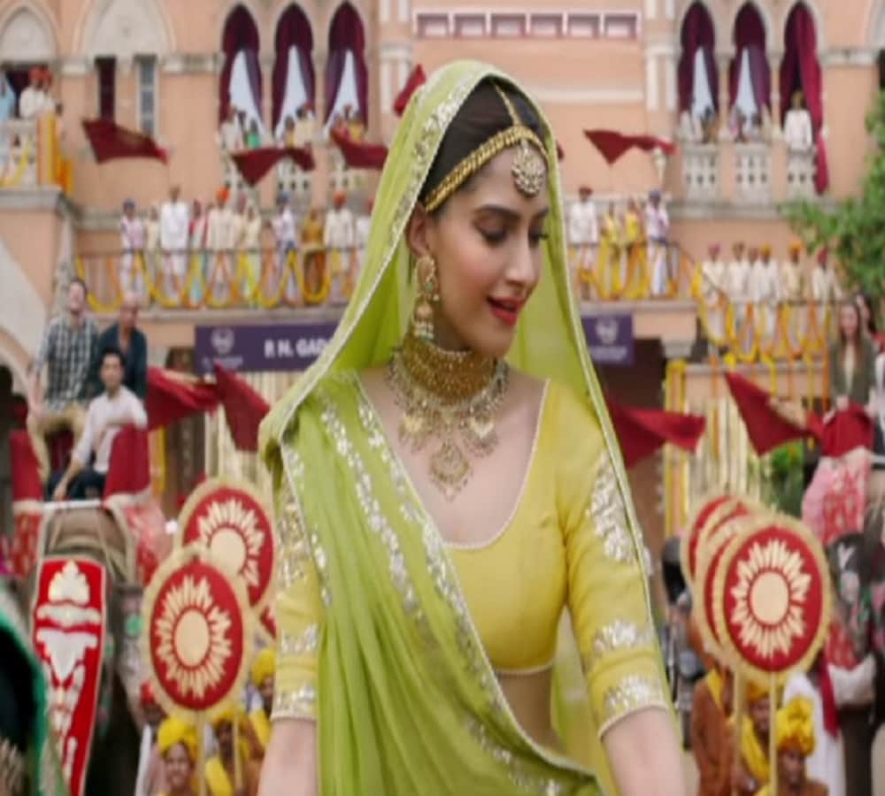Not Sonam Kapoor Deepika Padukone is the first choice opposite Salman Khan in Prem Ratan Dhan Payo