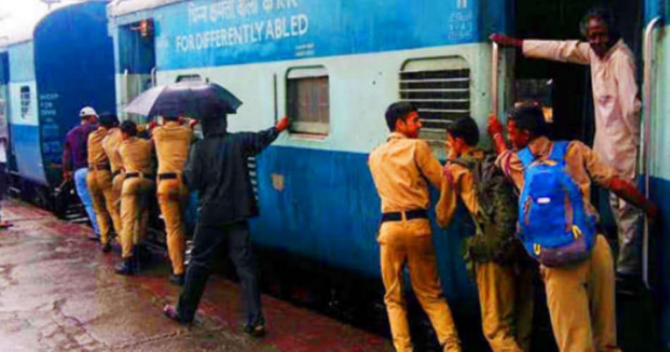 indian boys pushed train on pathankot railway station