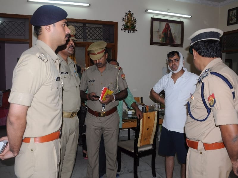 back to back dacoity in lucknow gomtinagar