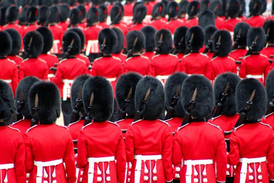 These Photos Show the rare glimpse behind the scenes of Army life
