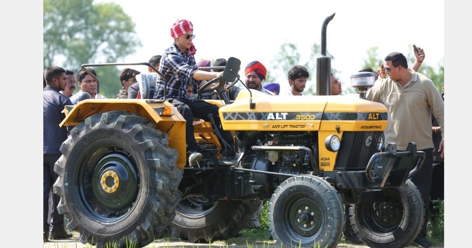 For this reason, every movie of Shahrukh Khan has a Punjabi song