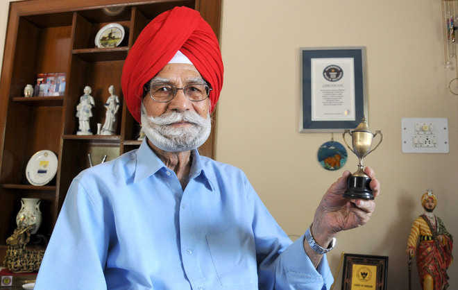  three times olympic gold medalist balbir singh sr. life profile
