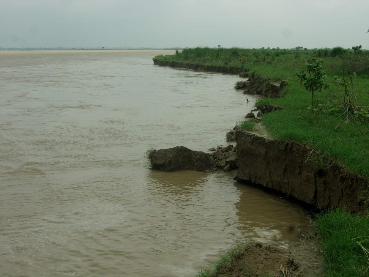Ghaghra reached 26 cm above red mark in Dighia