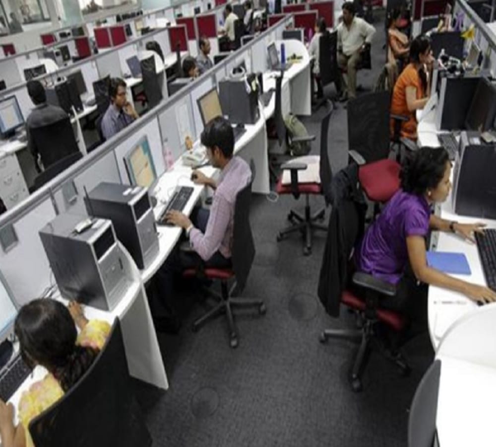 Tips to groom yourself in new office 