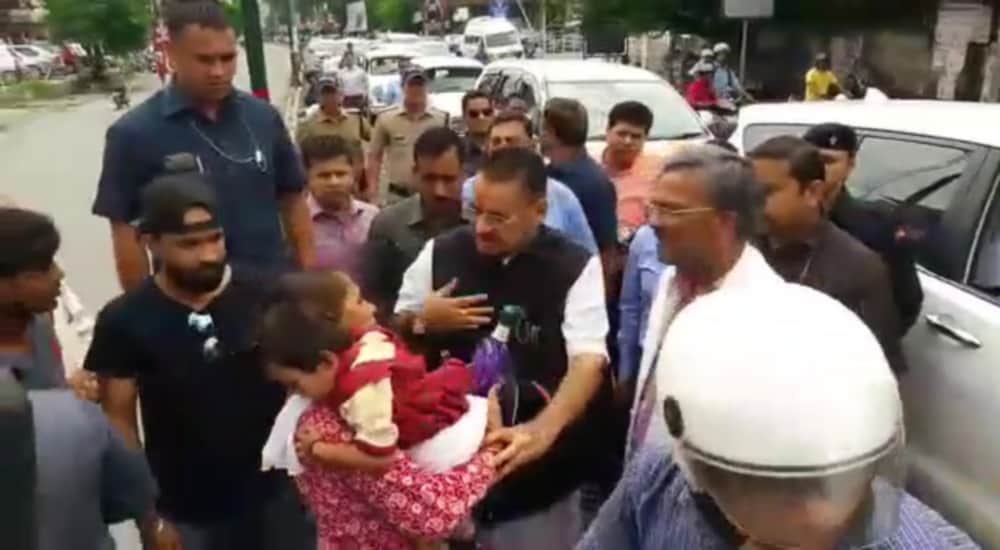 bike hit a minor school girl when chief minister was on traffic