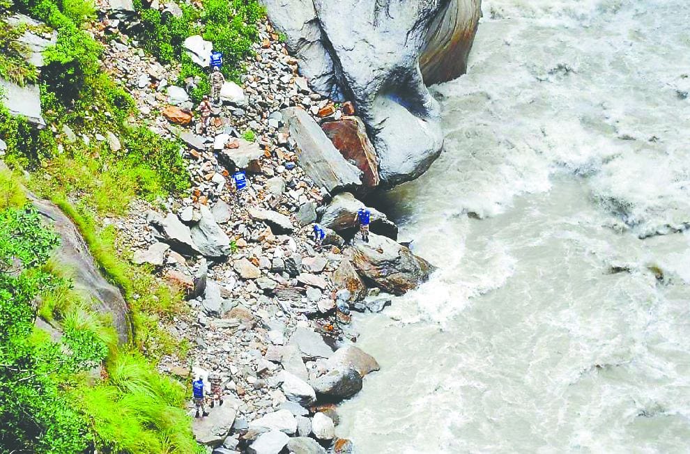 police found hemkund sahib missing devotee driver aadhar card from ganga 