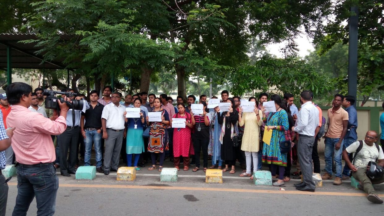 tcs staff reaches to cm yogi adityanath to oppose company wind up in lucknow