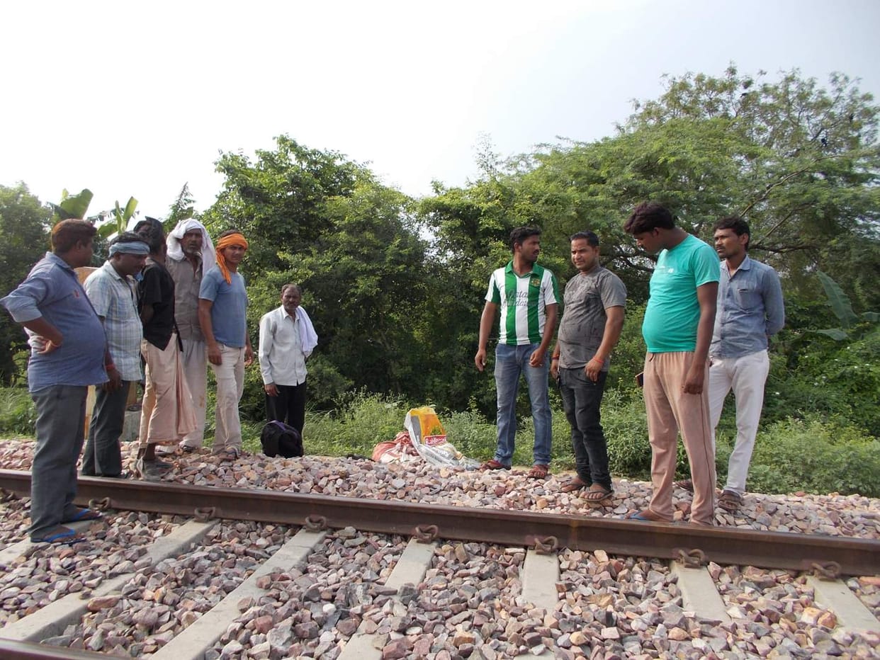 दिल्ली से लौट रहे युवक की ट्रेन से कटकर मौत