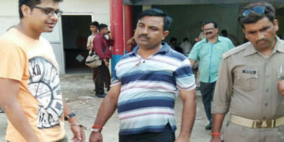 Suspended guard of shahrukh khan's bunglow arrested