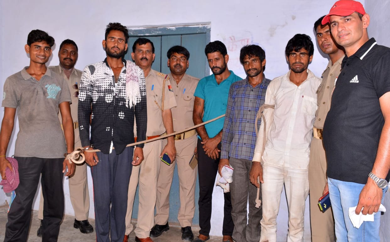 गेस्ट हाउस में किराए पर रह कर करते थे लूट