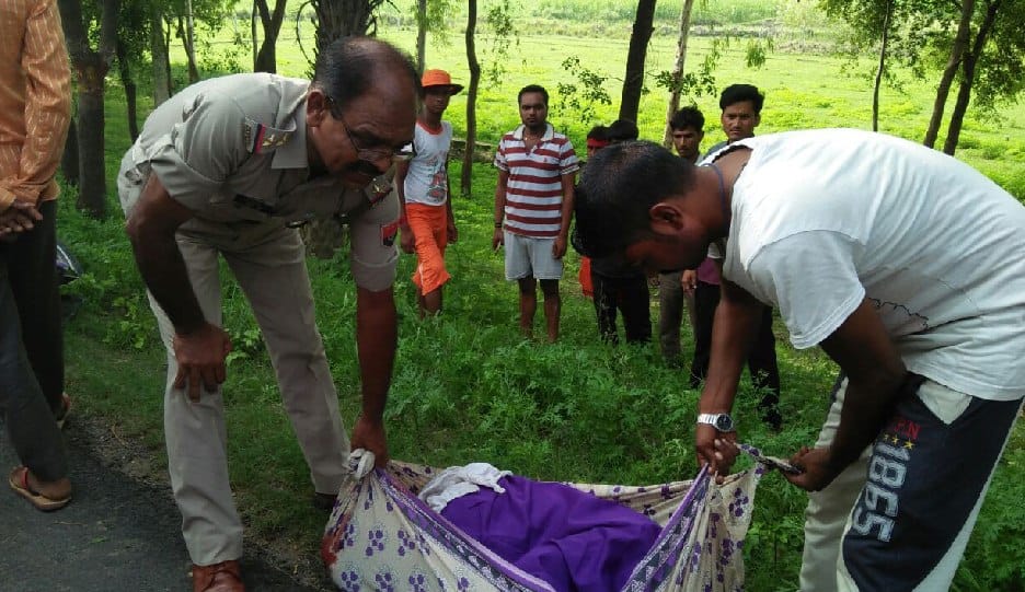  Mother-son dies, three injured in bike rider bike collided with truck