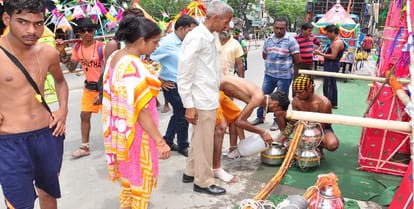 The woman in the burqa kicked up Gangajal, tension