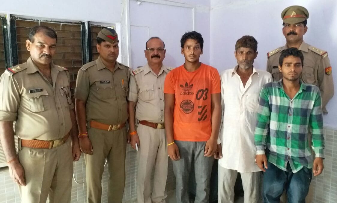 कार बेचने के बहाने लूट करने वाले तीन दबोचे