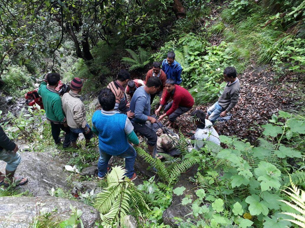 four killed in accident not got 108 emergency service in pithoragarh