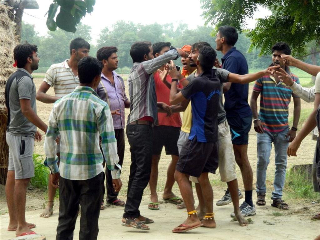 Loader trampling the quarrels, the condition of three serious