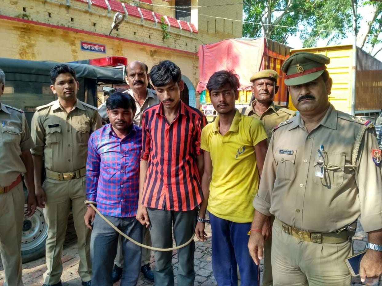 पुलिस ने 250 पेटी गैर प्रांत की शराब पकड़ी