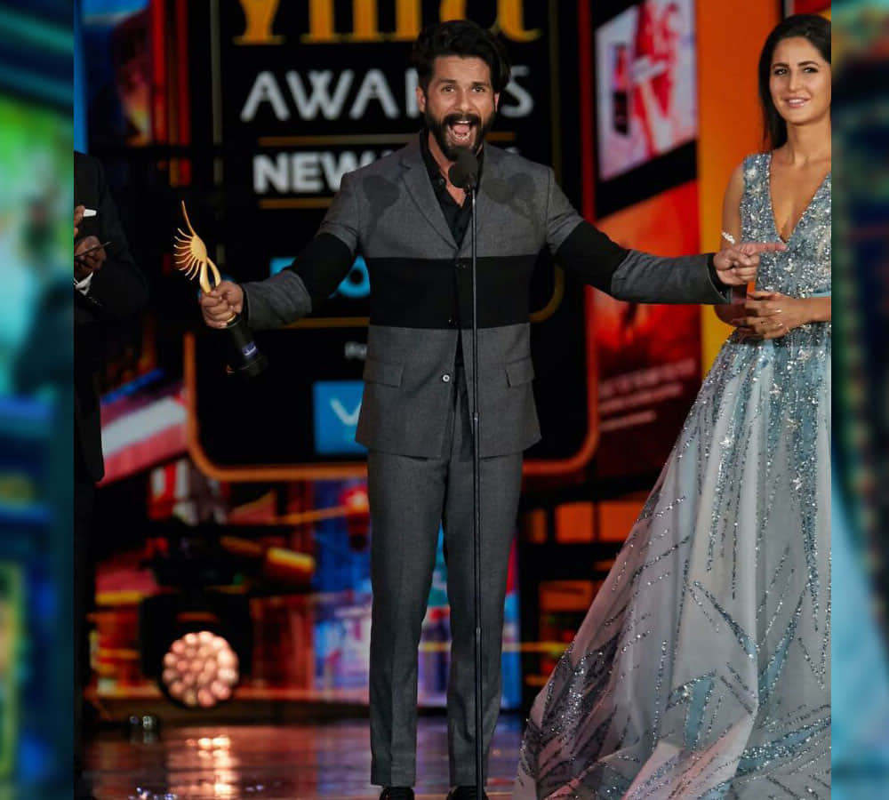 IIFA Awards 2017 New York Shahid Kapoor Alia Bhatt Wins Best Actor Neerja Best Film Full Winner List