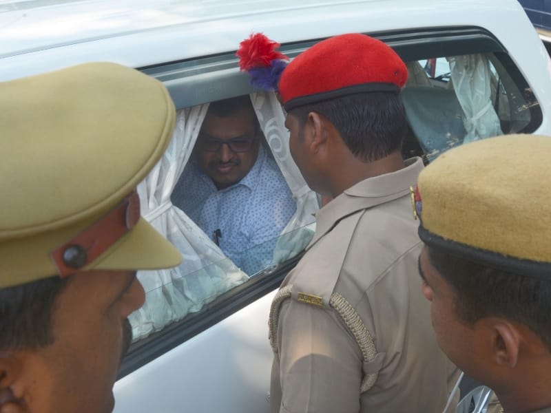  No entry for commissioner in Uttar Pradesh vidhanbhawan.