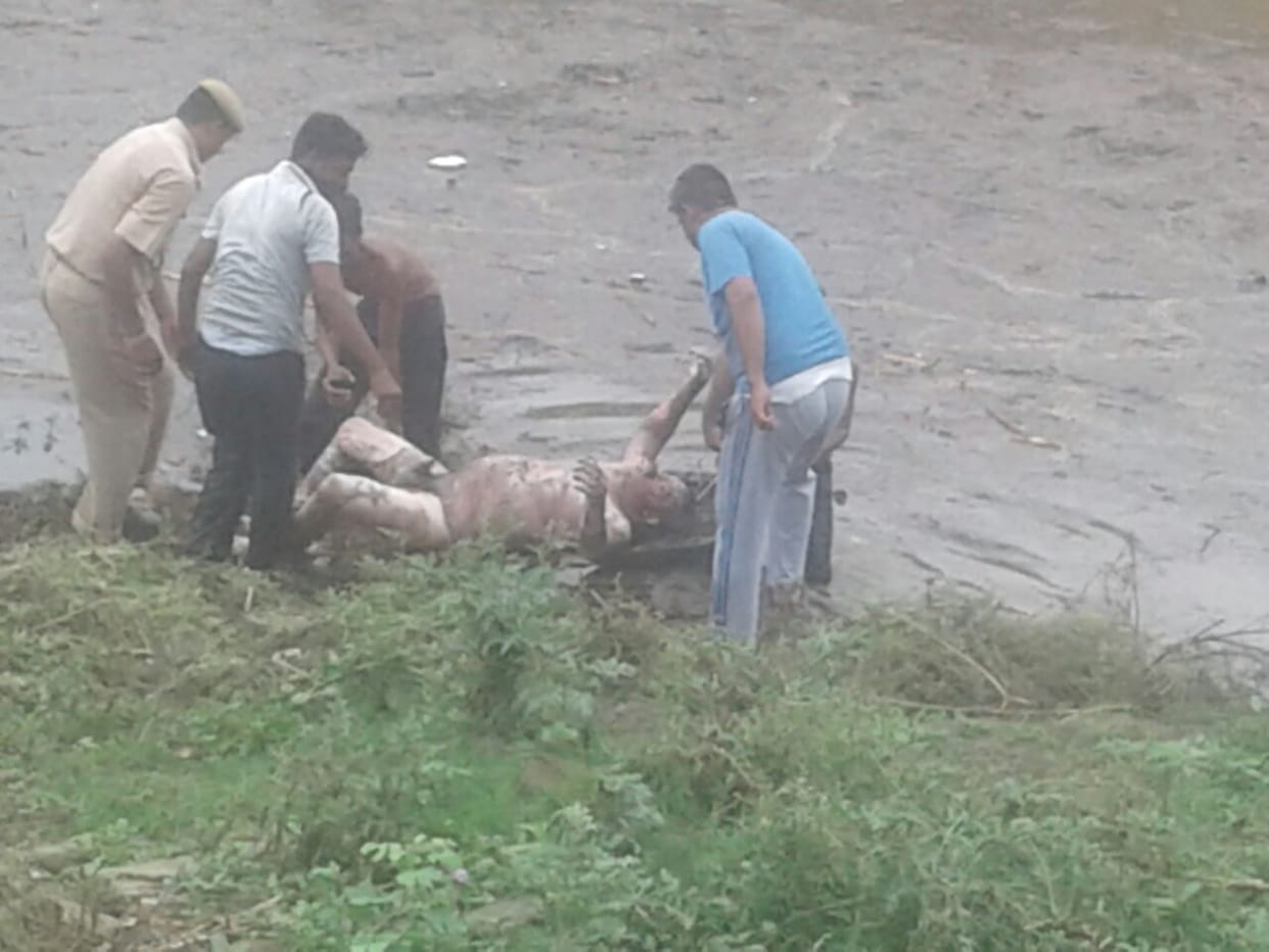 dead body of kushalgarh sdm found 25 km away in anas river 