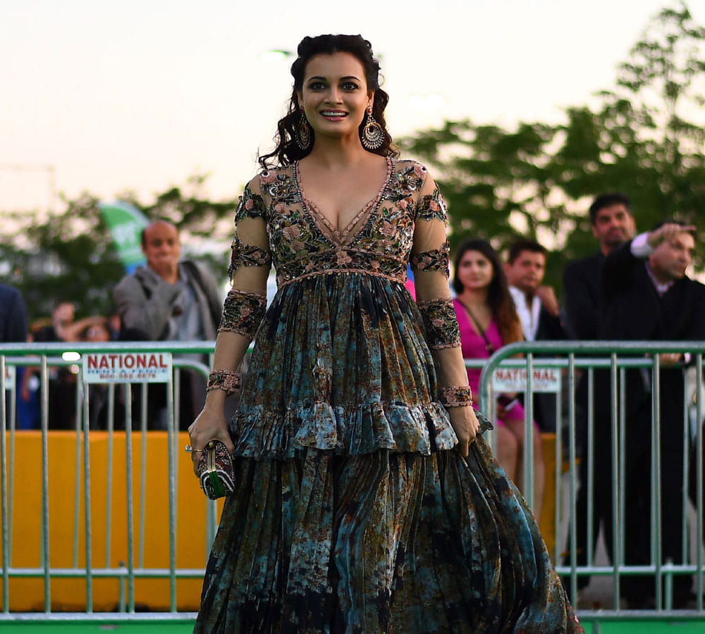 #IIFAAwards2017: Stars rocks in the green carpet, Here’re the best looks in pics