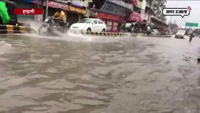 kaladhungi road blocked after 3 hour rain in haldwani