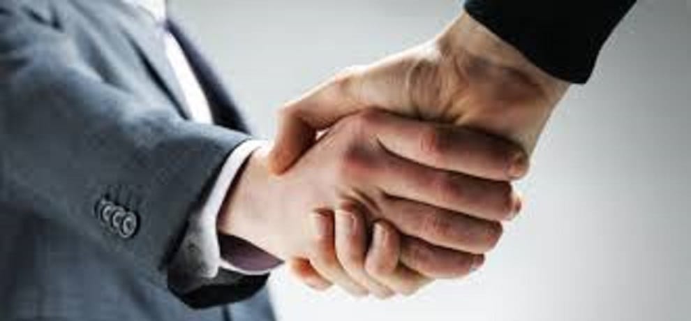 handshakes more than 3 second is harmful for your personal relation