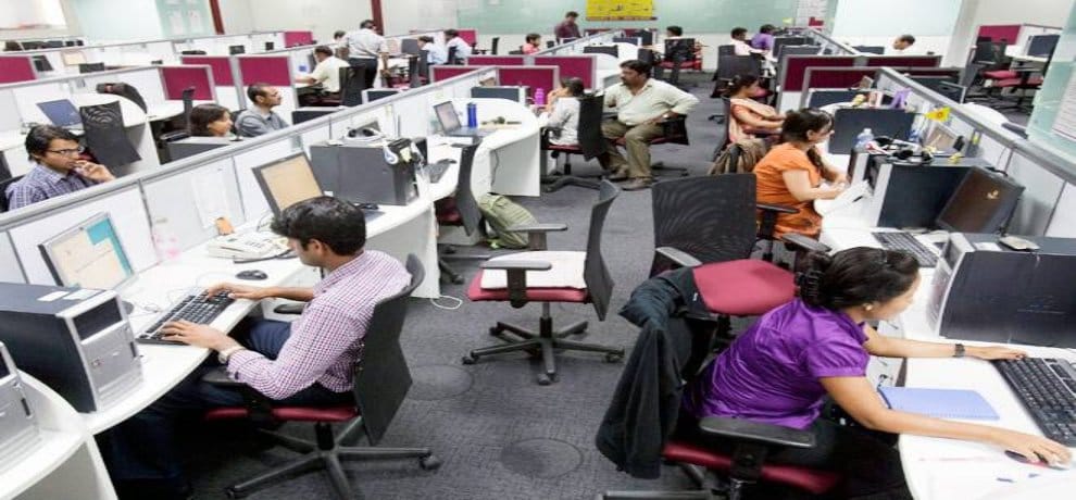 nearly 7 lakh jobs will be lost in IT sector according to HFS report