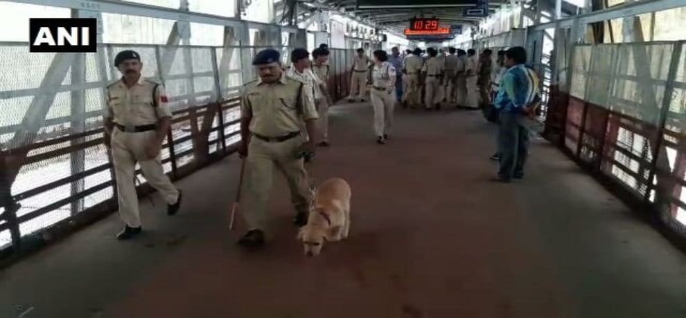 threatens to bomb itarsi junction, rpf cleared off foot over bridge