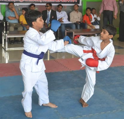 कराटे