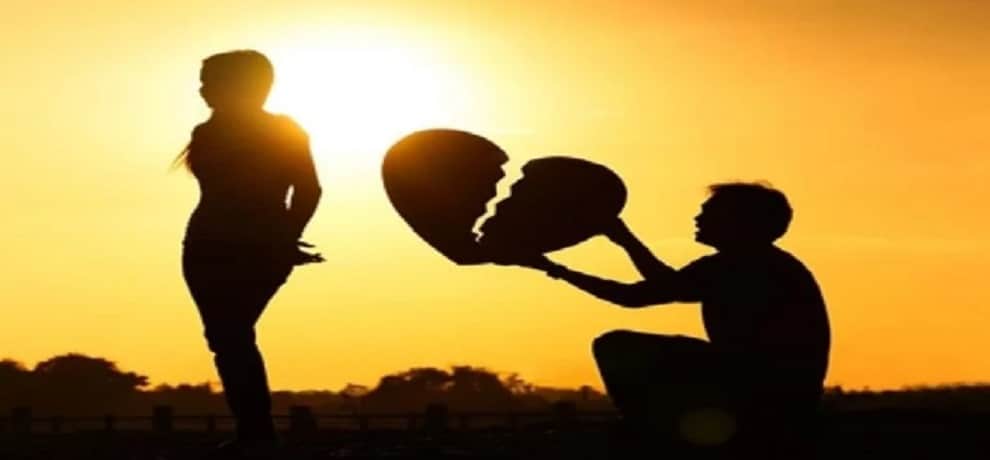 Youth threaten to girl student to throw acid