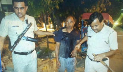 one drunk man created whole night drama at gurugram mg road