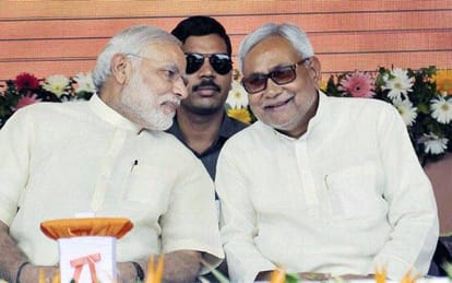 controversy betweem bihar cm nitish kumar and lalu prasad yadav 