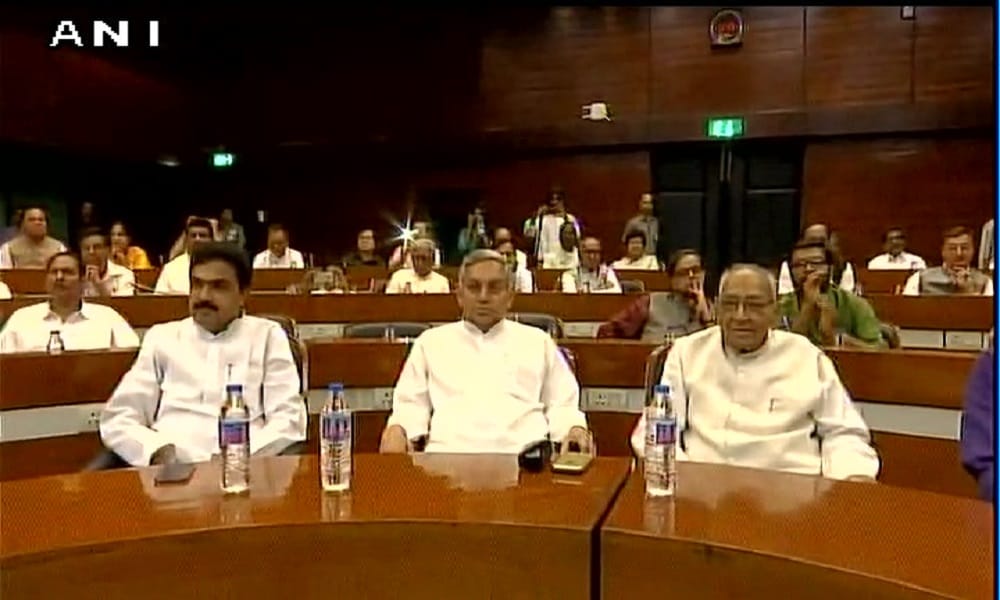 Opposition parties meeting in Parliament Annexe finished, meira kumar and gandhi participated 