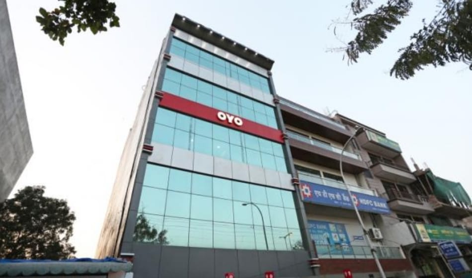 oyo rooms owner Ritesh Agarwal school dropout but now a crorepati business man