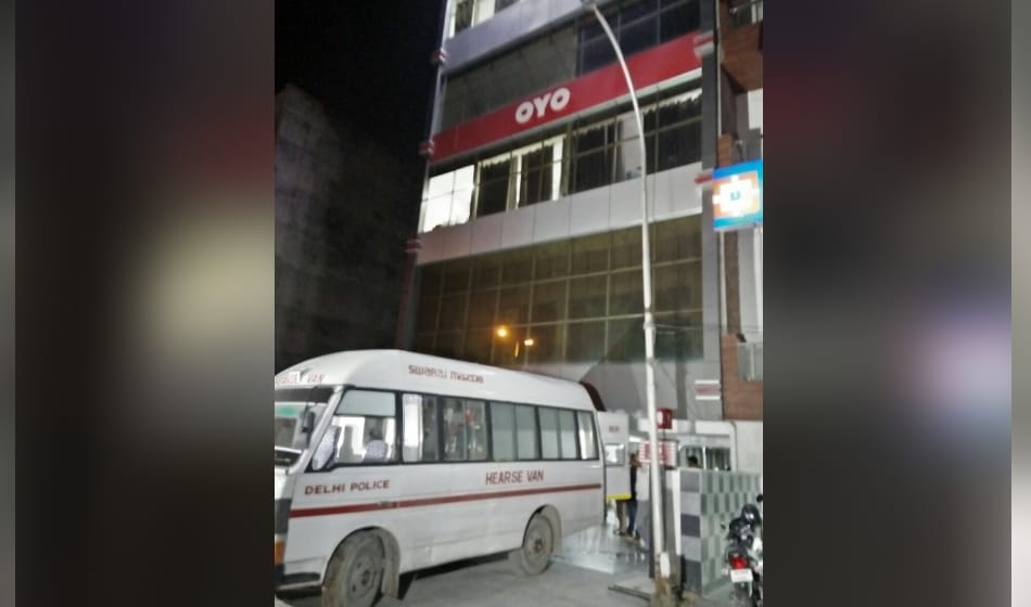 in oyo hotel dwarka delhi couple suicide case police finds birthday balloon from spot 