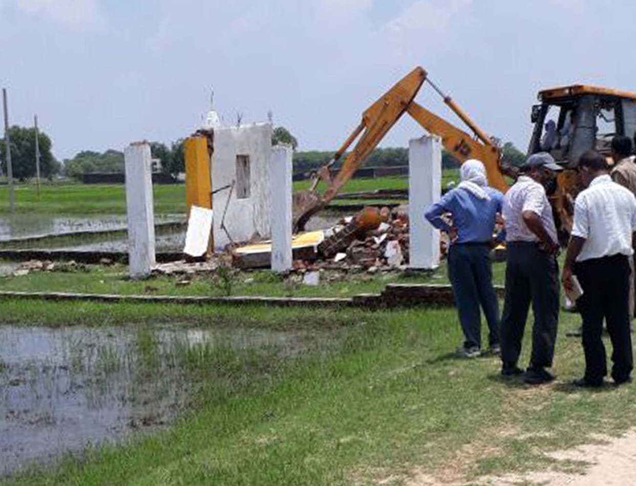 Varanasi Development Authority Big Action, 14 Developers Office Destroy 