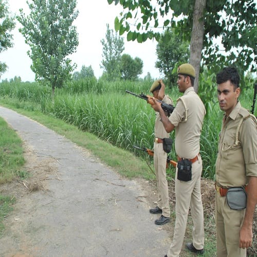 Delhi Police fired bullets, see these pictures of forests