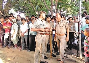 Murder and looting of the priest of Shiva Temple