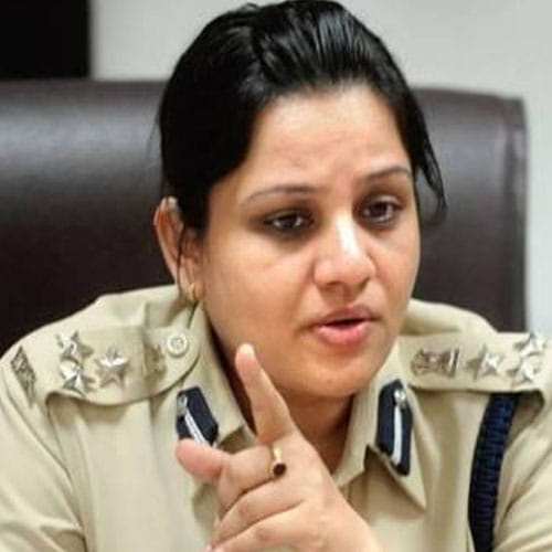 DIG D roopa who took step against sasikala was in news many times for strict actions